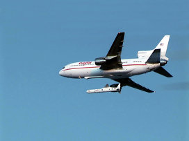 Запуск ракеты Pegasus XL с борта самолета L-1011 "Stargazer"